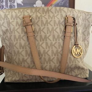 White/Beige Michael Kors Logo Large Tote with CrossBody Strap